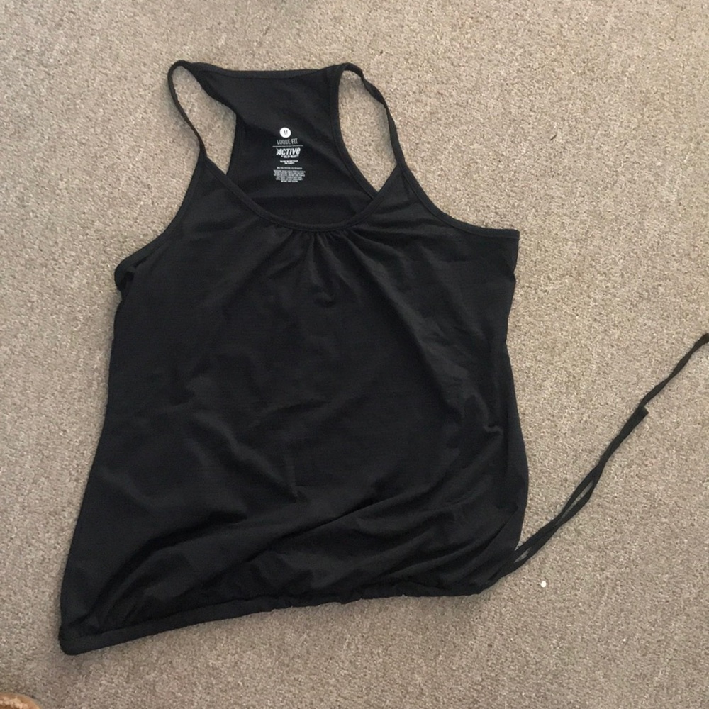 Racerback workout tank that ties on the bottom